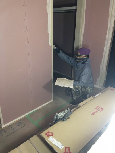 クロスの下地工事が始まりました～(^^)/　田村市船引町　新築注文住宅K様邸