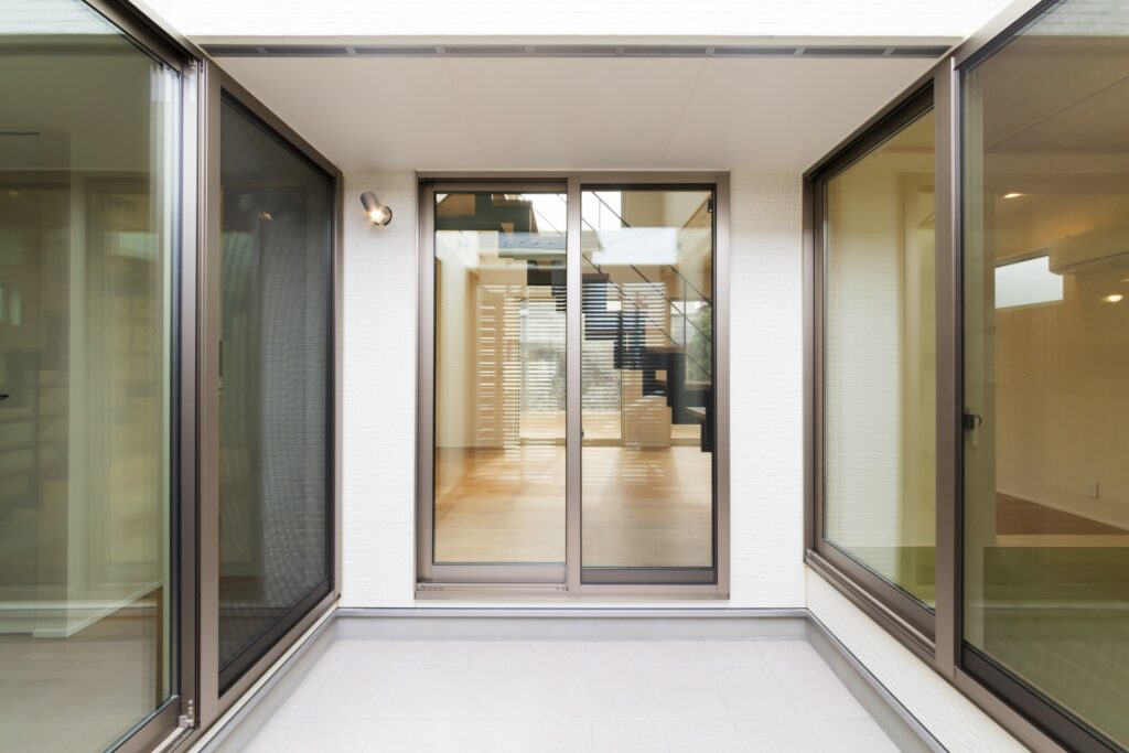 中庭がある白と格子がステキな外観のS様邸をご紹介します♪郡山市富久山町。