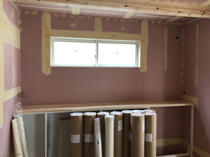 クロスを綺麗に仕上げるコツとは・・・？郡山市安積町　新築注文住宅　Ｙ様邸です。