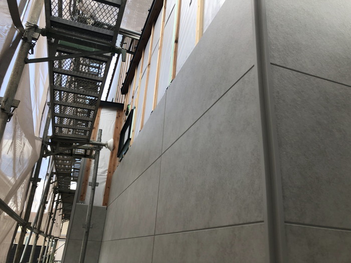 カッコいい外壁材を施工しています！！郡山市鶴見坦　新築注文住宅　I様邸です。