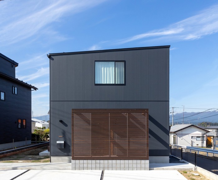 目隠しルーバーが素敵なお家♪　郡山市片平町　S様邸　新築注文住宅