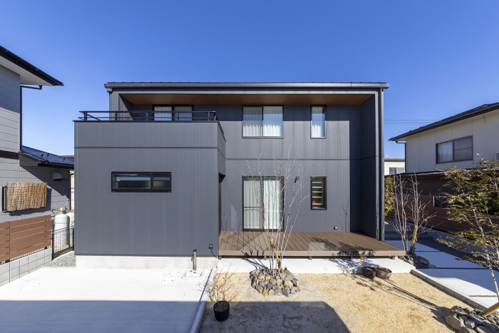 キューブ×黒の外観が映えるお家♪　郡山市大槻町 　新築注文住宅　N様邸