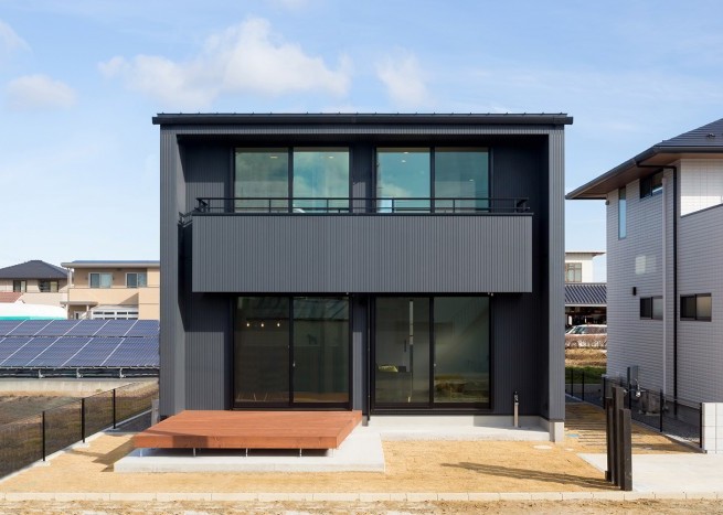 黒くてカッコイイお家！「ライフボックス」をご紹介します♪郡山市安積町
