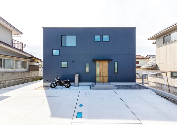 黒い箱型のお家です♪| 郡山市 新築住宅 大原工務店のブログ