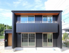 ガルバリウム鋼板の外壁を使ったキューブ型新築住宅です。| 郡山市 新築住宅 大原工務店のブログ
