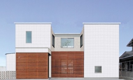 白のキューブ型のコートハウスです。|郡山市 新築住宅 大原工務店のブログ