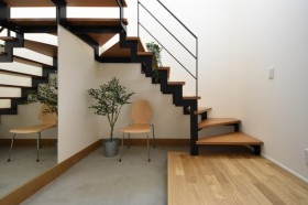 須賀川市仁井田にある素敵なオープン階段|郡山市 新築住宅 大原工務店のブログ