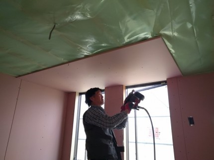天井の石膏ボード施工です。|郡山市 新築住宅 大原工務店のブログ