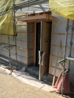 玄関をカッコよくするためには。須賀川市、新築住宅R様邸。
