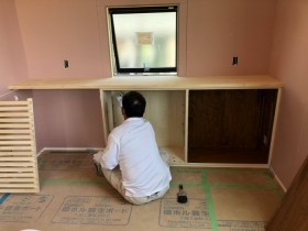 造作棚を塗装していきます◎|郡山市 新築住宅 大原工務店のブログ