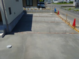 新築住宅　土間コン打設　駐車場工事